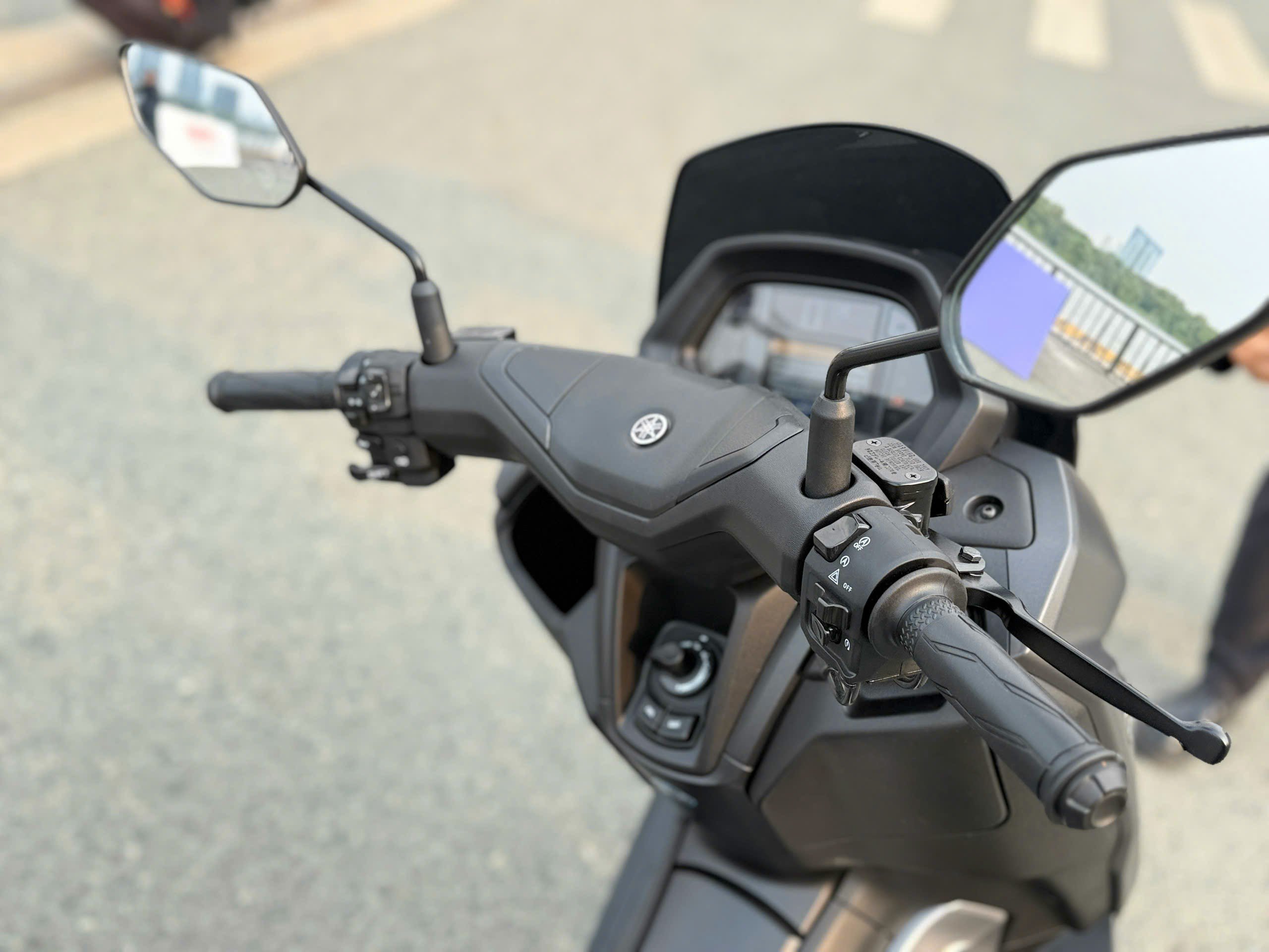 Yamaha NMax mới có giá 69 triệu đồng - 9