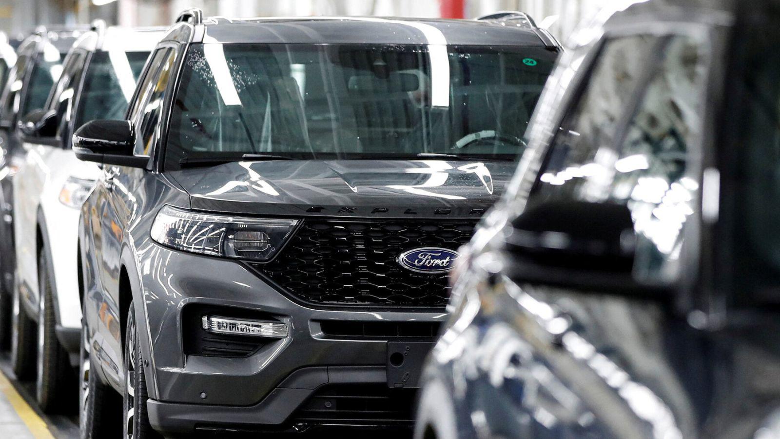 Ford triệu hồi xe khách điện E-transit vì lỗi có thể mất truyền động - 2