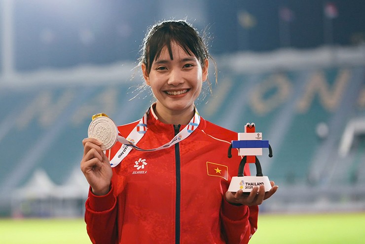 Dàn hot girl mới của điền kinh Việt Nam gây "sốt" SEA Games: Vóc dáng vạn người mê - 10