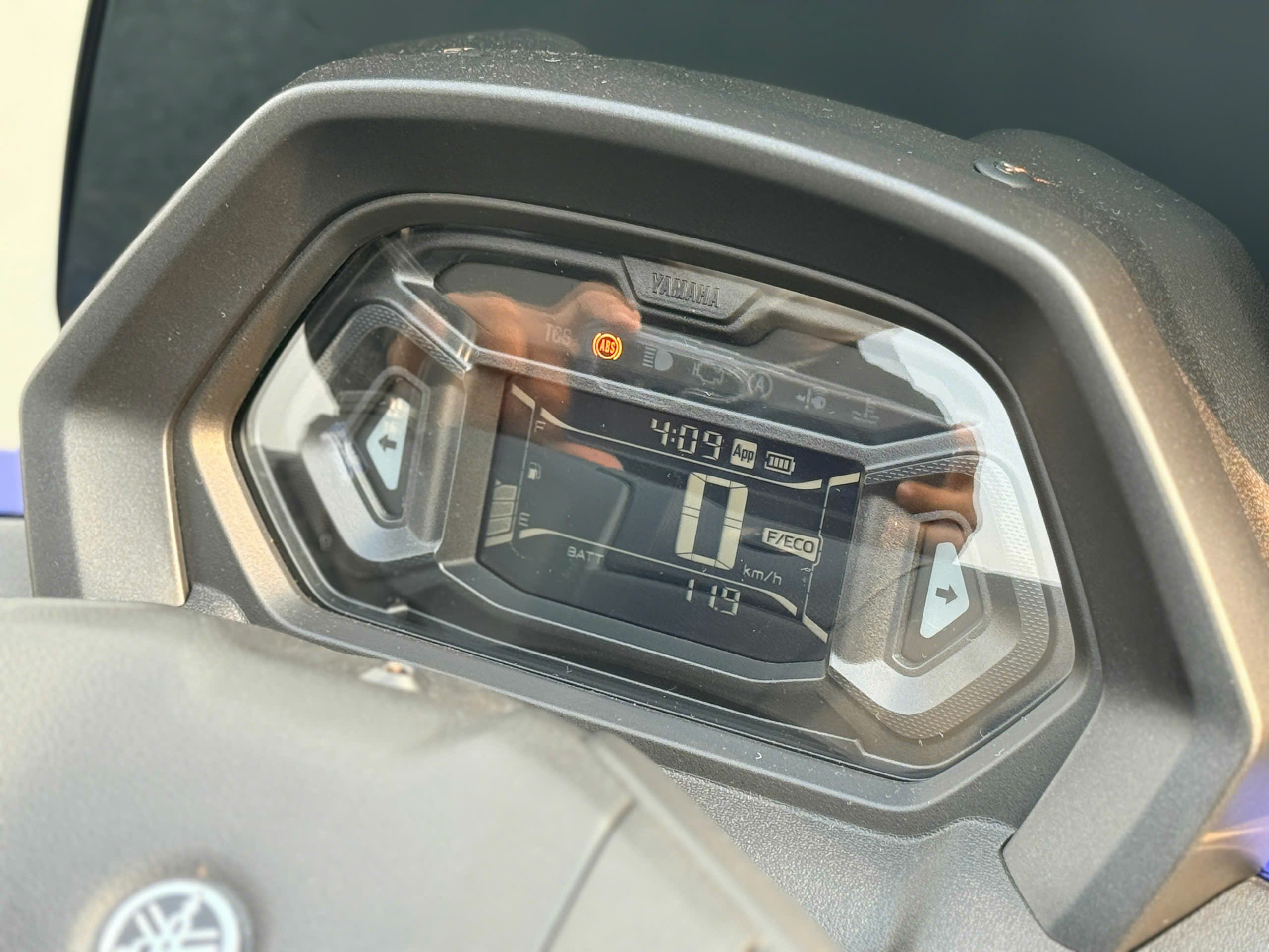 Yamaha NMax mới có giá 69 triệu đồng - 4