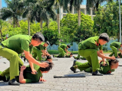 Giải trí - Hình ảnh ấn tượng của tổ võ thuật công an thành phố Hà Nội