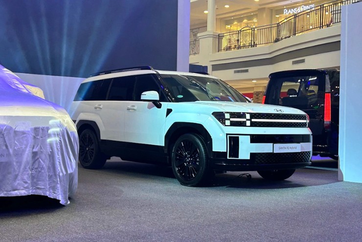 Loạt xe gầm cao tiết kiệm nhiên liệu HOT tháng 12, giá chỉ từ 700 triệu - 1