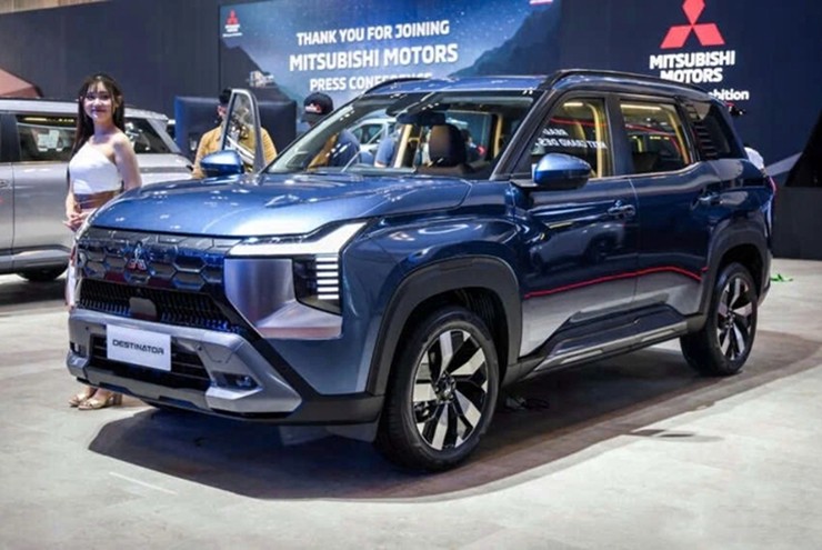 Loạt xe gầm cao tiết kiệm nhiên liệu HOT tháng 12, giá chỉ từ 700 triệu - 2