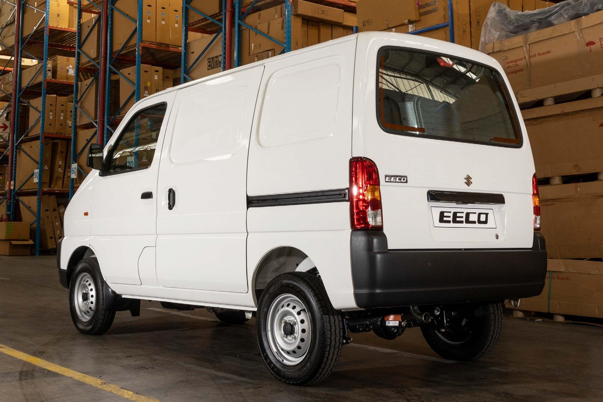 Đây là mẫu xe VAN cạnh tranh với VinFast VAN EC - 3