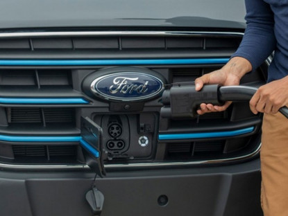 Giao thông - Ford triệu hồi xe khách điện E-transit vì lỗi có thể mất truyền động