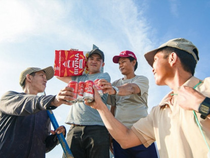 Thông tin doanh nghiệp - Trao “lộc biển”, Bivina cùng dân miền biển vững vàng trên hành trình mới