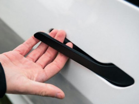 Tay năm sửa ẩn phải thêm các chi tiết cơ khí để đạt chuẩn an toàn mới