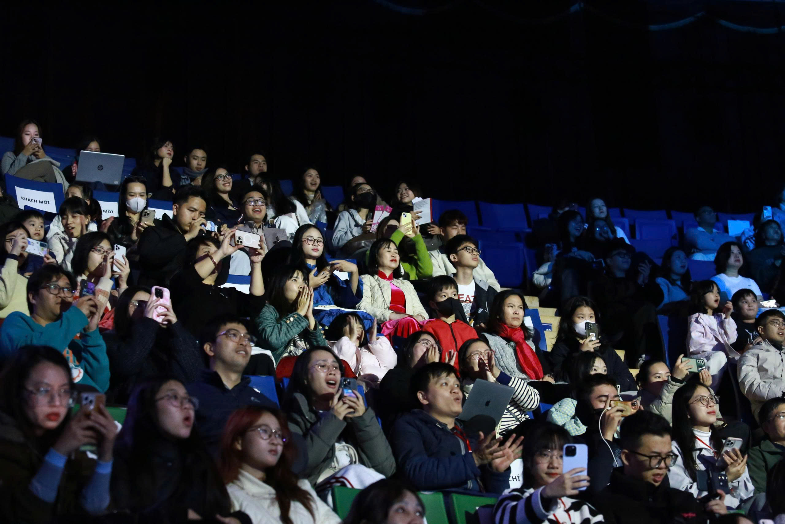 “Đánh thức” di sản tranh dân gian Đông Hồ trên sân khấu xiếc - 2