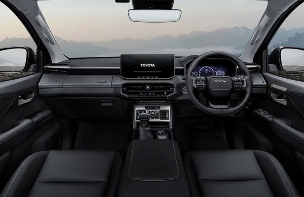 Toyota Việt Nam hé lộ hình ảnh đầu tiên về xe bán tải Hilux mới - 3