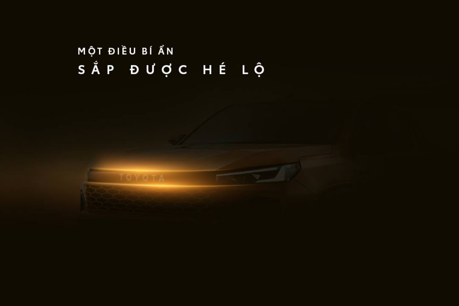 Toyota Việt Nam hé lộ hình ảnh đầu tiên về xe bán tải Hilux mới - 1