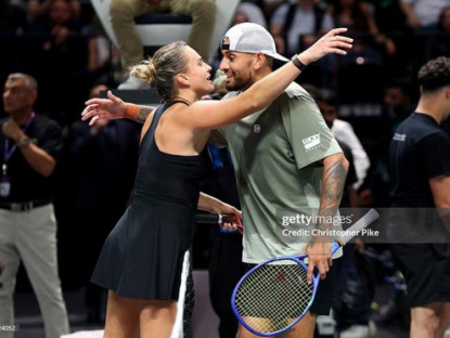 Thể thao - Video tennis Sabalenka - Kyrgios: 2 set so tài, tay vợt hạng 671 chiến thắng