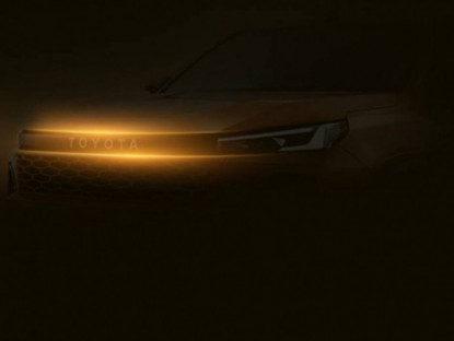 Giao thông - Toyota Việt Nam hé lộ hình ảnh đầu tiên về xe bán tải Hilux mới