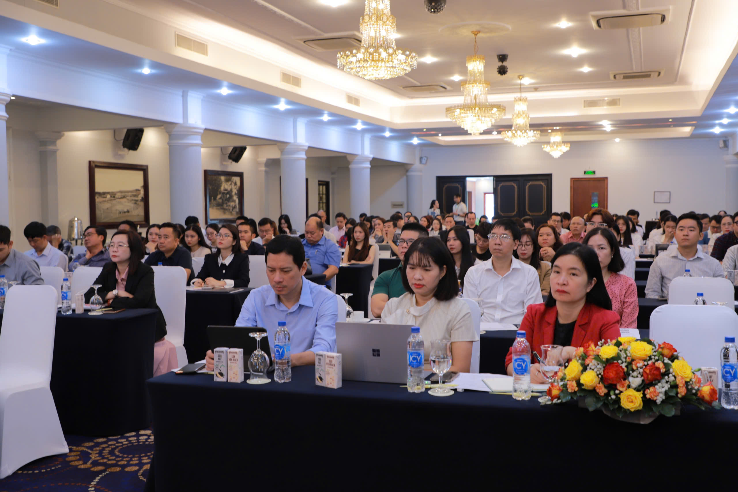 Nâng cao nhận thức, trách nhiệm tuân thủ pháp luật trong lĩnh vực thông tin điện tử - 2