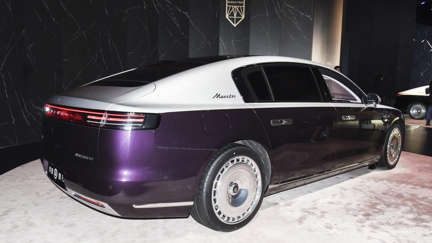 Xe siêu sang Huawei vượt mặt doanh số xe châu Âu - 2