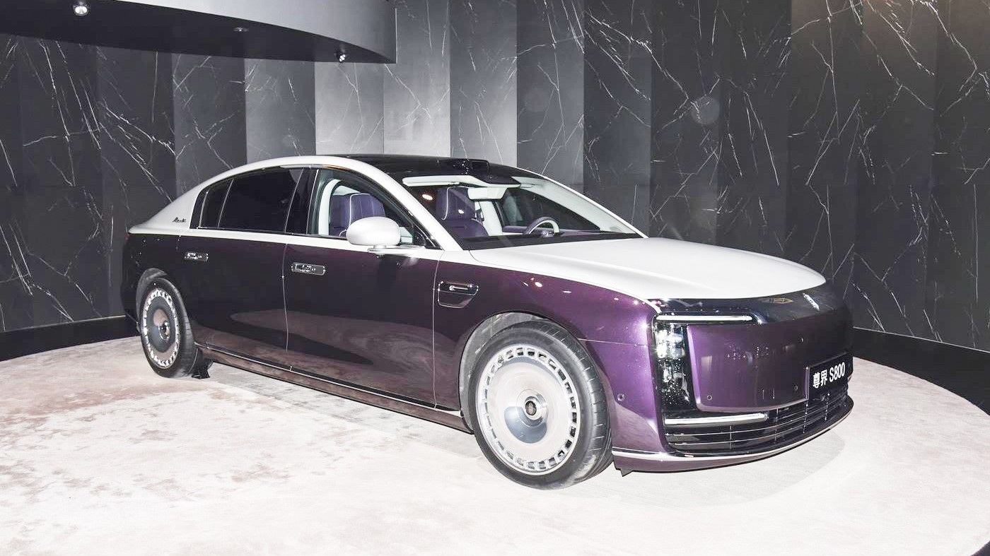 Xe siêu sang Huawei vượt mặt doanh số xe châu Âu - 1