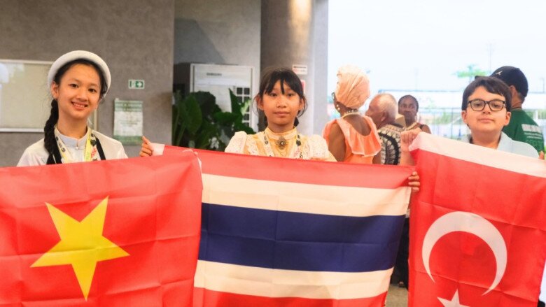 Bé gái TP.HCM 11 tuổi vượt 17.000km đến Brazil phát biểu tiếng Anh tại diễn đàn Liên Hợp Quốc - 2