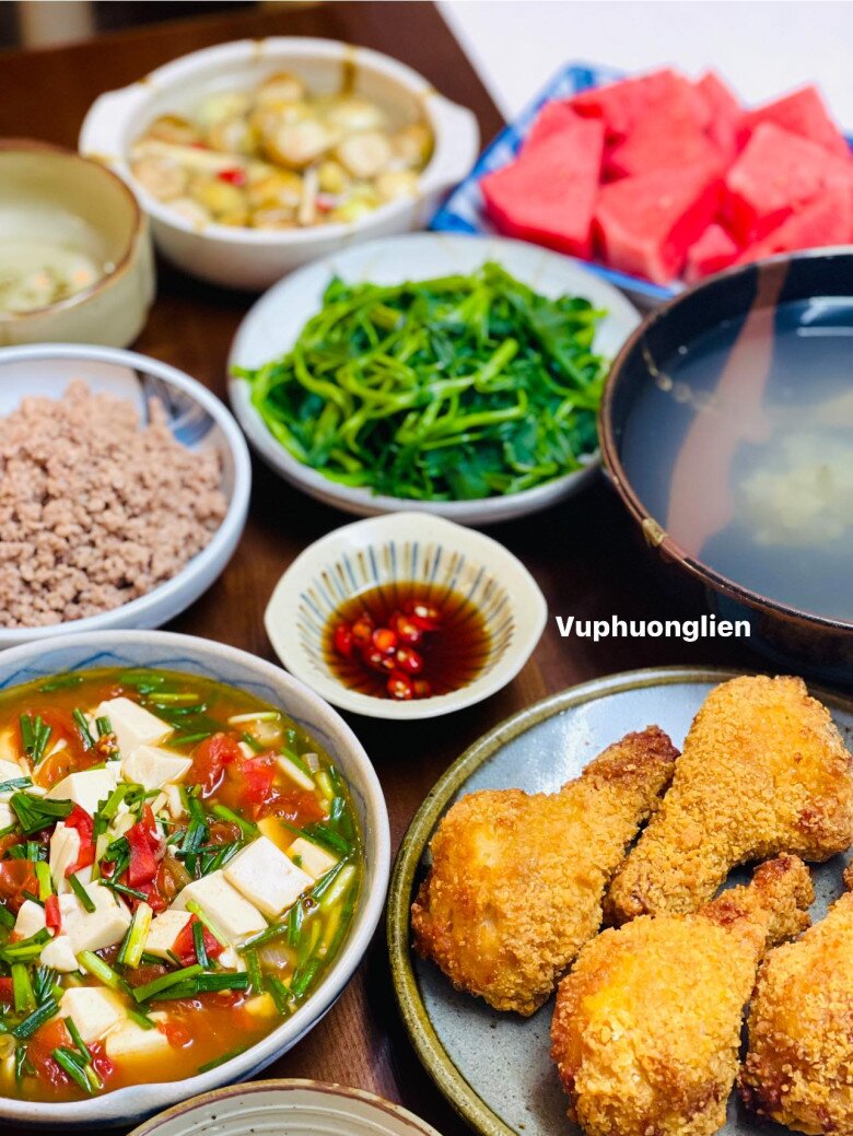 Cô giáo mầm non có tình yêu đặc biệt với căn bếp, khoe loạt cơm ngon khiến ai đi xa cũng muốn về nhà - 14