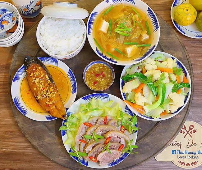 Hôm nay nấu gì: Bữa tối hấp dẫn không thể chối từ - 1