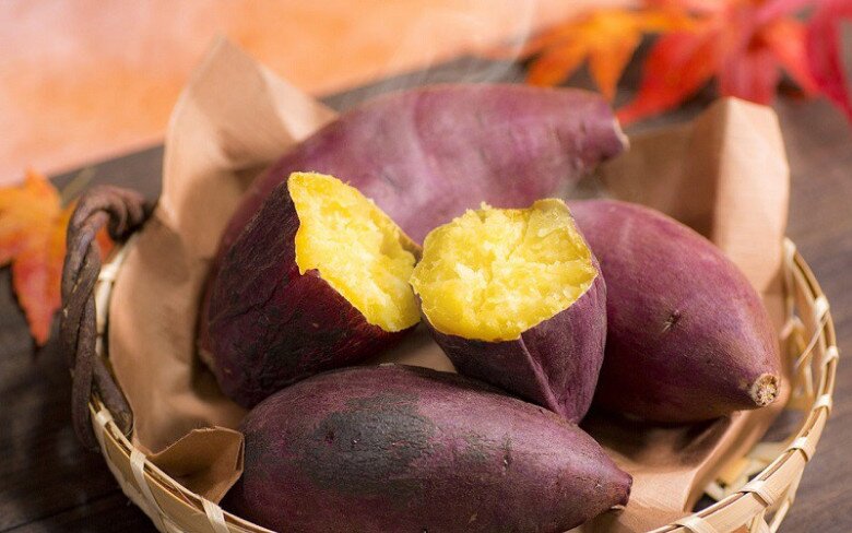 Luộc khoai lang nhất định phải cho thìa này, củ nào củ nấy bở tung, thơm nức, bùi ngon ăn thật đã - 3