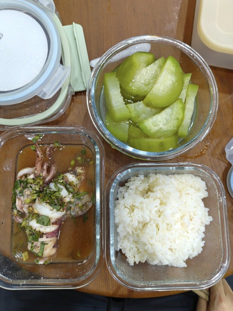 Chồng H&#39;Hen Niê kho cá có &#34;mùi tanh khó cưỡng&#34; và nhợt nhạt nhưng vợ chê cực khéo - 10