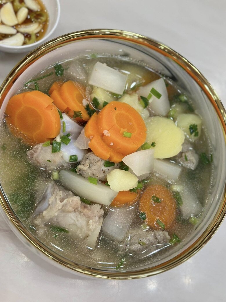 Nữ ca sĩ lấy đại gia Hải Phòng nấu món đặc sản quê chồng làm vợ cũ Đàm Vĩnh Hưng và nhiều người xuýt xoa - 17