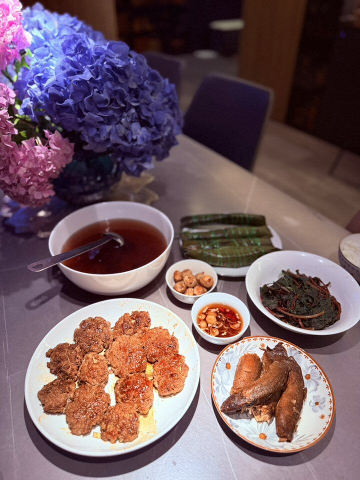 Nữ diễn viên &#34;Nhật ký Vàng Anh&#34; nay là Đại úy công an xinh đẹp khoe hàng loạt mâm cơm nhà hấp dẫn - 14