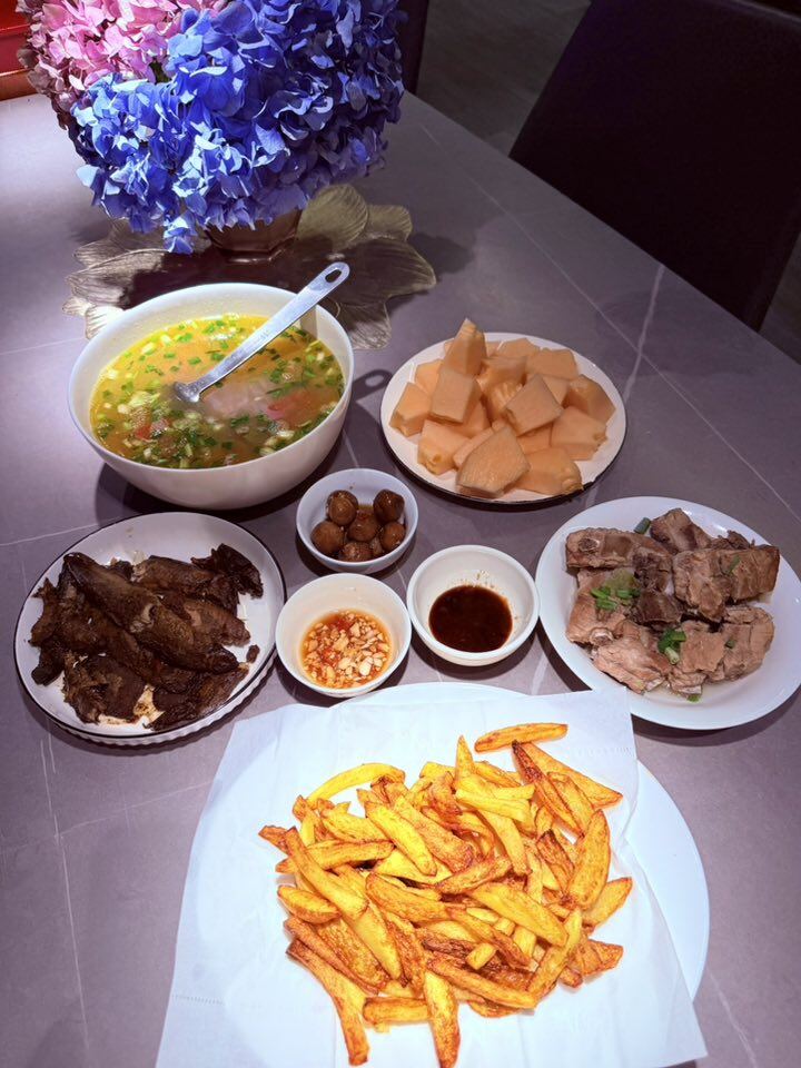 Nữ diễn viên &#34;Nhật ký Vàng Anh&#34; nay là Đại úy công an xinh đẹp khoe hàng loạt mâm cơm nhà hấp dẫn - 15