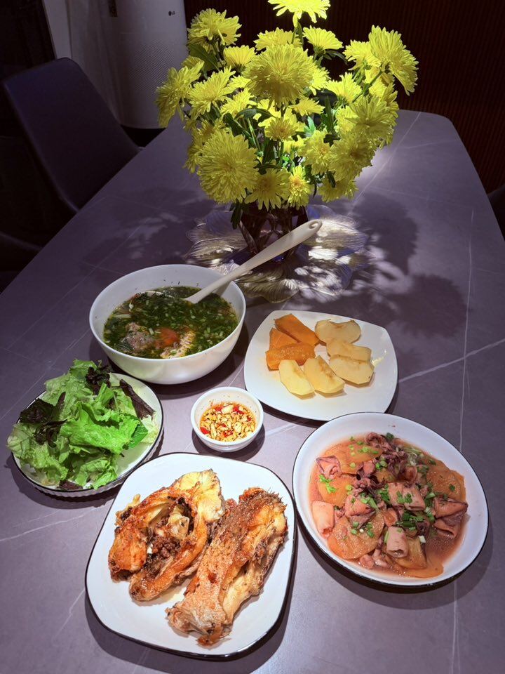 Nữ diễn viên &#34;Nhật ký Vàng Anh&#34; nay là Đại úy công an xinh đẹp khoe hàng loạt mâm cơm nhà hấp dẫn - 11