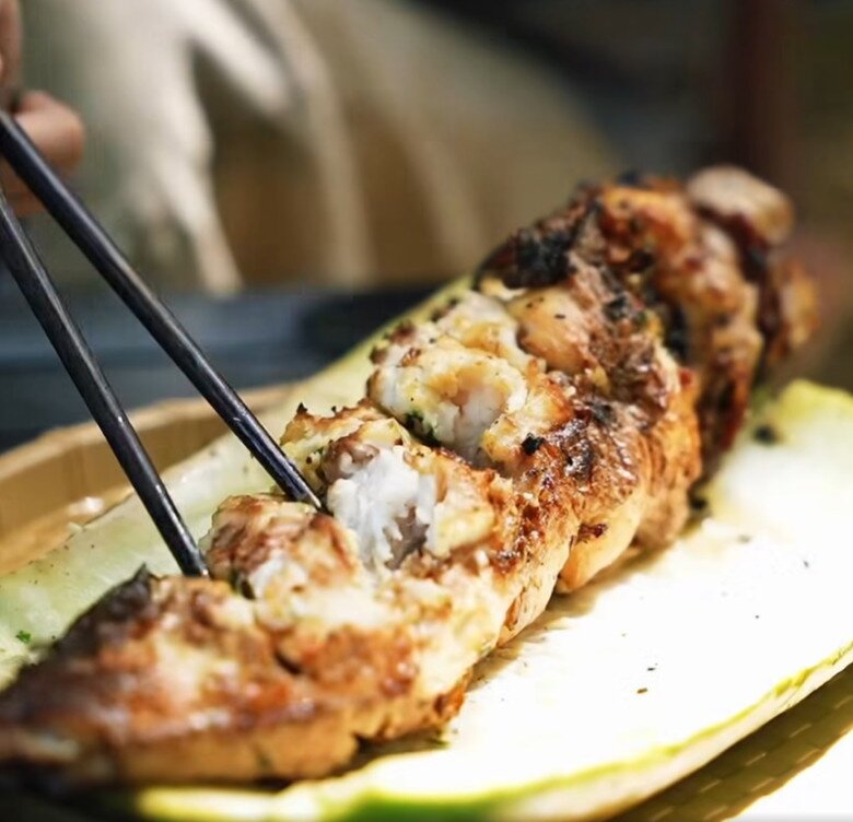 Sau clip nấu ăn gây "rối não" dân mạng, Hồ Quang Hiếu và vợ 1m80 khoe mâm cơm chân quê ai nhìn cũng thèm - 16