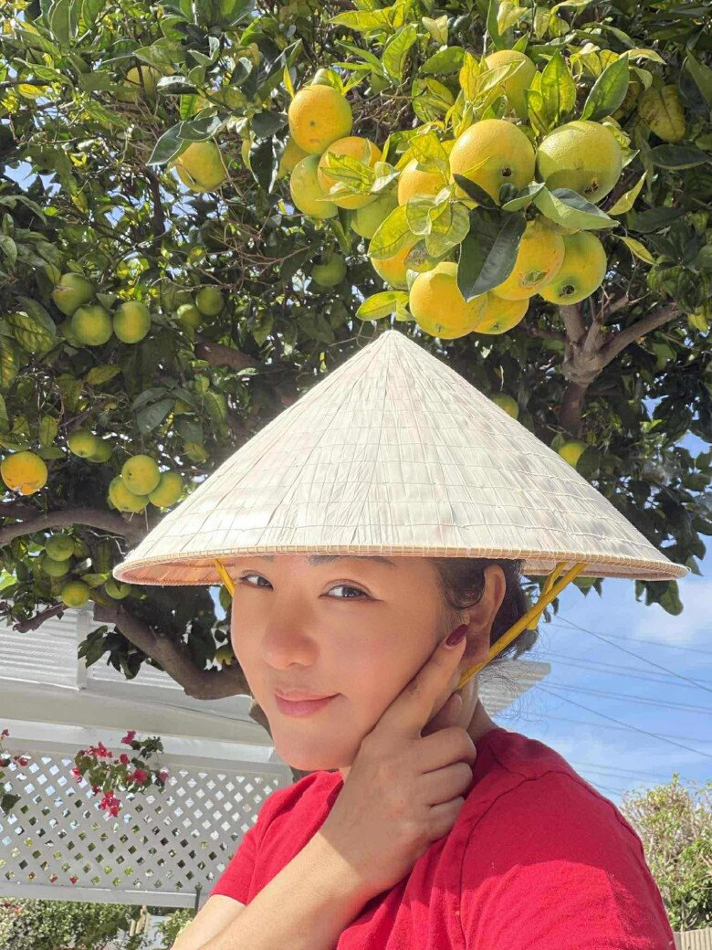 Vườn tuyệt đẹp trong biệt thự 30 tỷ của danh hài Thúy Nga: Ngập tràn sen đá, trái cây lúc lỉu trên đầu - 25