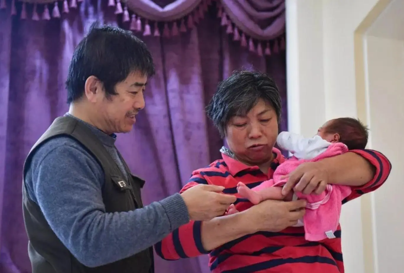 Mới 23 tuổi nhưng bị gọi là ‘sản phụ lớn tuổi’, mẹ bầu ngỡ ngàng khi bác sĩ tiết lộ lý do liên quan đến chồng - 4