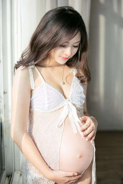 5 hot girl đình đám sinh con năm 19 tuổi: Người hôn nhân viên mãn, người đổ vỡ, ai cũng đẹp ngỡ ngàng sau sinh - 11