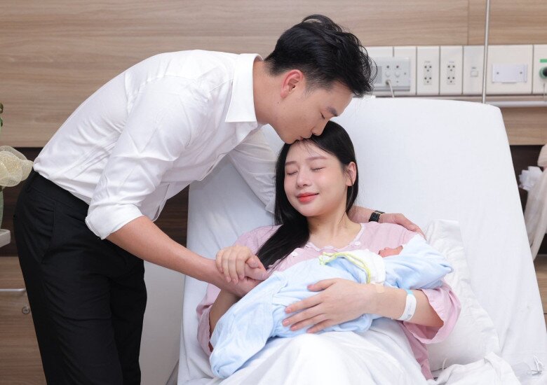 Từng nổi danh với visual như tỷ tỷ xứ Trung, vợ nam thần VTV đẻ xong đẹp &#34;mòn con mắt&#34; - 8
