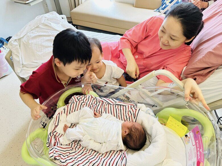 Dàn BTV VTV cùng sinh 2 con: Người 28 tuổi &#34;đủ nếp đủ tẻ&#34;, người bí mật mang bầu, sinh con ở tuổi U40 - 8