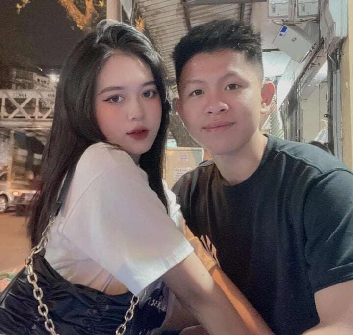 5 nàng hot girl 10X sinh con với chồng cầu thủ: Vợ Văn Cường - Văn Hậu đọ dáng nuột, "trùm cuối" quyến rũ bỏng mắt - 8