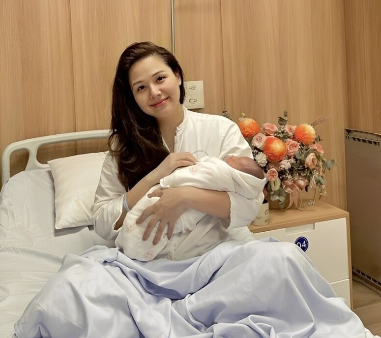 Cặp bạn thân cùng làm dâu hào môn đọ sắc gây sốt: Qua sinh nở vẫn như thiếu nữ, chồng đại gia yêu chiều - 6