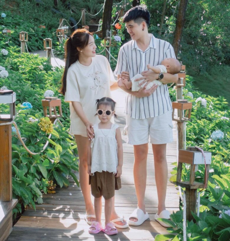 Chồng Bắc Ninh lội lũ nấu cơm cữ cho vợ, món nào món nấy ngon ngất ngây, nhan sắc &#34;nóc nhà&#34; mới gây bất ngờ - 11