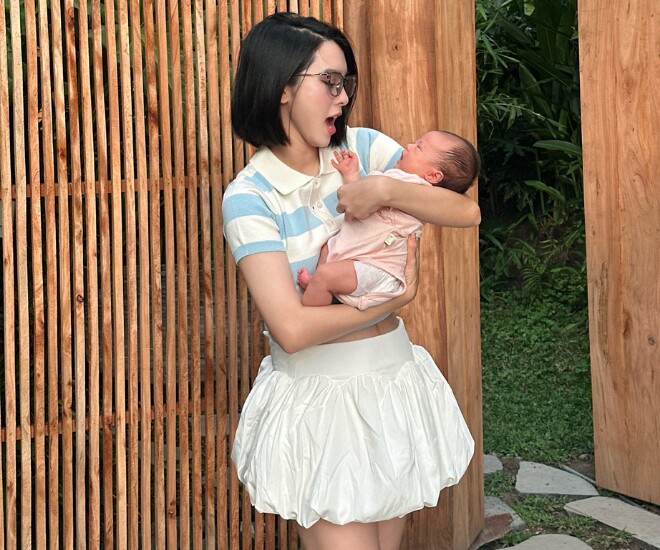 &#34;Team qua đường&#34; bắt trọn sắc vóc Quỳnh Lương sau 2 tháng sinh con, che kín bưng hậu công khai &#34;trùng tu vòng 1&#34; - 1