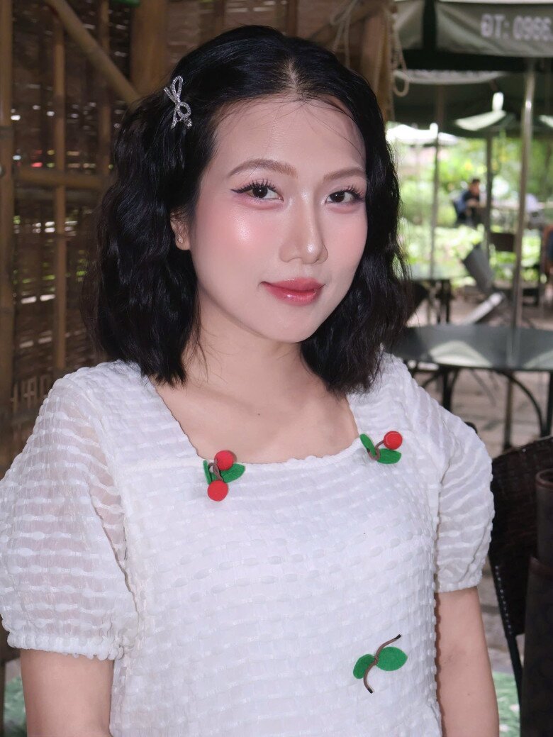 Người đẹp phim miền Tây bế bầu xuống phố cùng &#34;hồng hài nhi&#34;, con gái riêng 13 tuổi đáng yêu cao gần bằng mẹ - 5