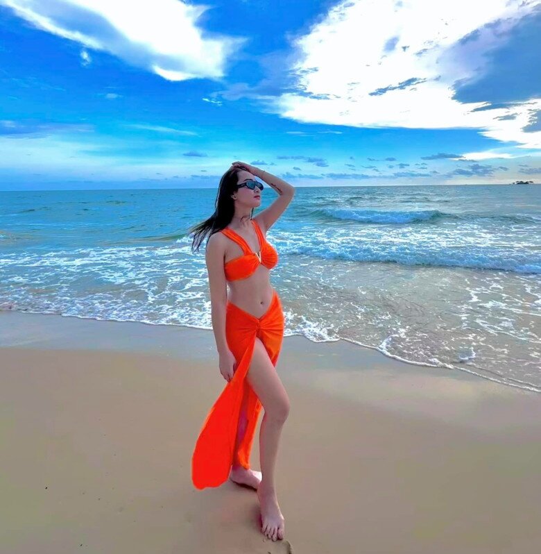 Hot girl dân tộc Thái lấy chồng là &#34;Phó cục trưởng điển trai nhất sóng VTV&#34;, sau sinh tự tin mặc hở khoe dáng nuột - 8