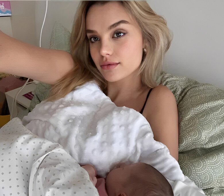 Hoa hậu đẹp nhất thế giới diện đồ tắm 2 mảnh khoe dáng nóng bỏng sau 2 tháng sinh con, làm nức lòng fan Việt - 4