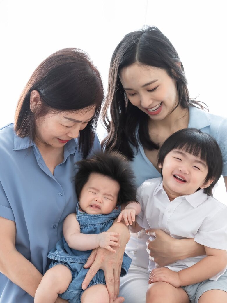 Hoa hậu gây sốt tại đảo ngọc Phú Quốc sau 3 tháng sinh con, đường cong siêu thực của gái hai con khiến người xem ngộp thở - 10