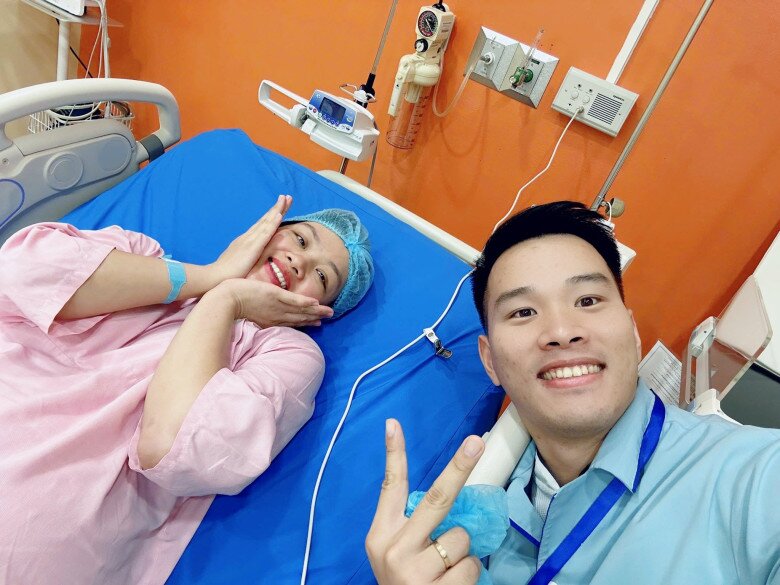 Hoa khôi 1m74 lộ diện rạng rỡ sau 2 tháng ở ẩn sinh con với thầy giáo pickleball, quý tử đầu lòng trộm vía đốn tim - 6