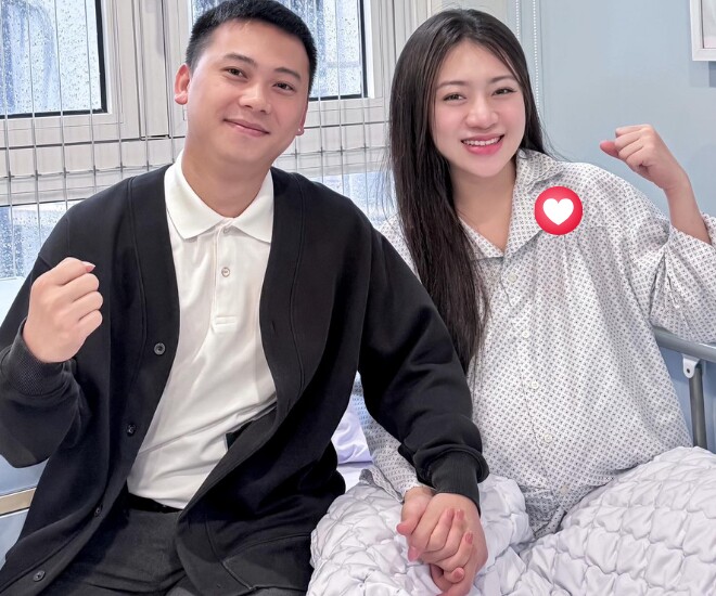 Hot girl 10X Phú Thọ thông báo hạ sinh con đầu lòng, visual đi đẻ xinh chấn động, &#34;rắn con&#34; mới chào đời đã được tặng vàng - 1