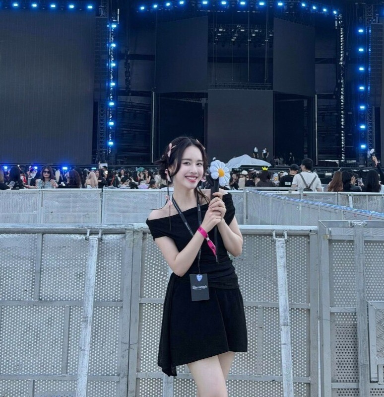 MC trẻ xinh nhất VTV chi 1 tháng lương trùng tu nhan sắc sau sinh, khoe con gái nuôi lai Tây cực phẩm - 3