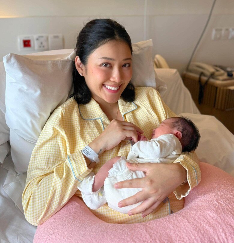 Dàn mẹ bỉm nổi tiếng Vbiz và nỗi lo sữa mẹ sau sinh: Người nhập viện cấp cứu, người đau điếng vì vòng 1 căng cứng - 6