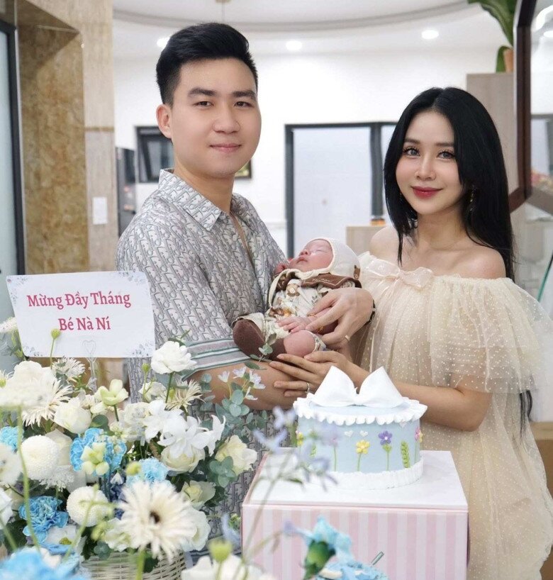 Sinh con sau đám cưới dát vàng, nữ thần phim học đường Việt gây choáng với body nảy nở tôn vòng 1 căng tràn - 10