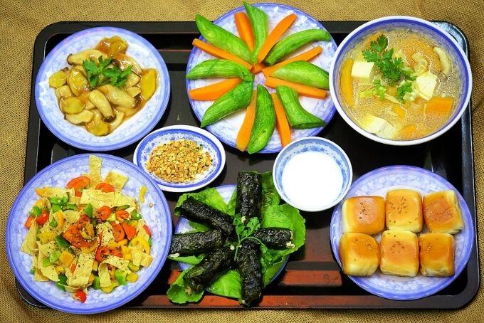 6 thứ không nên đặt lên bàn thờ vào ngày mùng 1 tháng 9 năm Ất Tỵ kẻo tổn hại phúc khí - 2