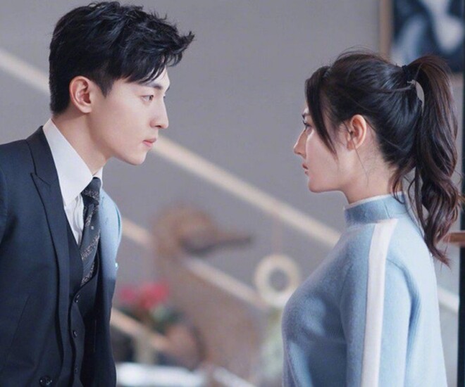 Bạn gái cũ bất ngờ cưới bố vợ giàu có của tôi, lời cô ta nói khiến tôi chết lặng - 1