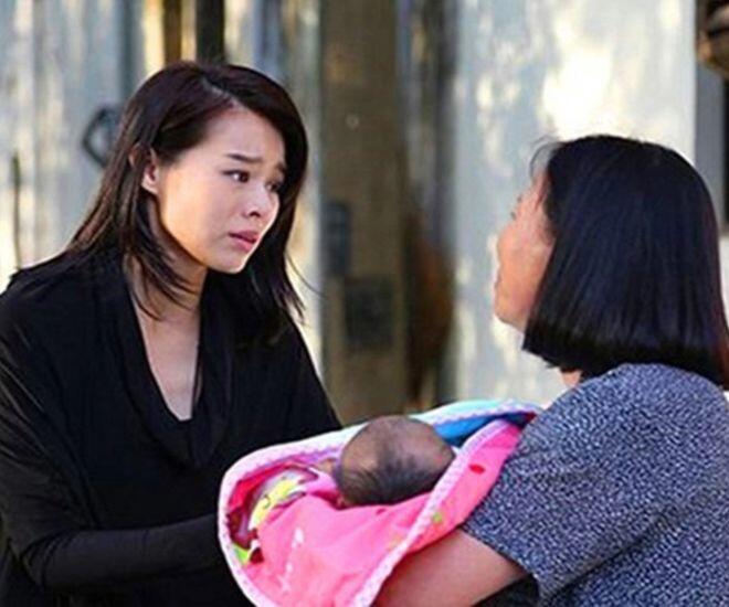 Cháu bị gãy chân, vợ tôi sợ đến mức ngất lịm, câu nói của con dâu làm chúng tôi thầm cảm ơn - 1